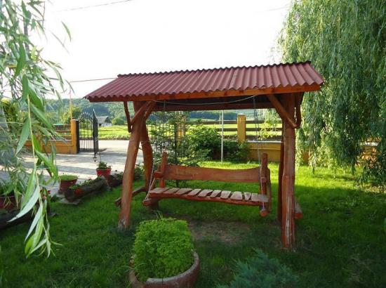 Galerie poze Vacanță de vis la Pensiunea Angela din Balata: Descoperă farmecul și legenda județului Hunedoara