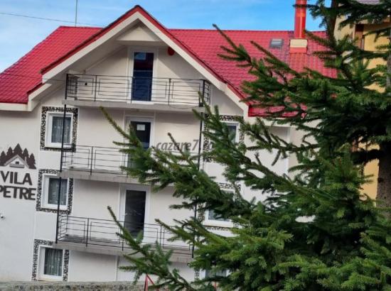 Aventura la Înălțime în Munții Vâlcan: Cazare la Vila Petre din Straja