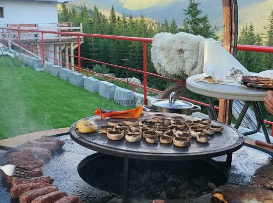 Evadare la înălțime: Pensiunea Edelweiss din Rânca este alegerea perfectă pentru o vacanță la munte