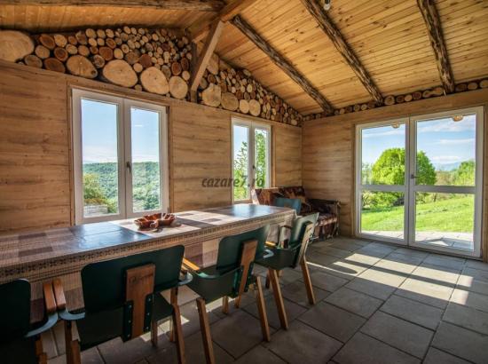 Galerie poze Cabana Aframe Hill House din Poiana Mărului este alegerea ideală!
