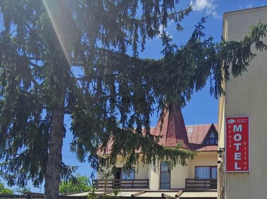 Oază de Liniște și Eleganță în Orașul Castelului: Cazare la Motel Vraja Viilor din Carei