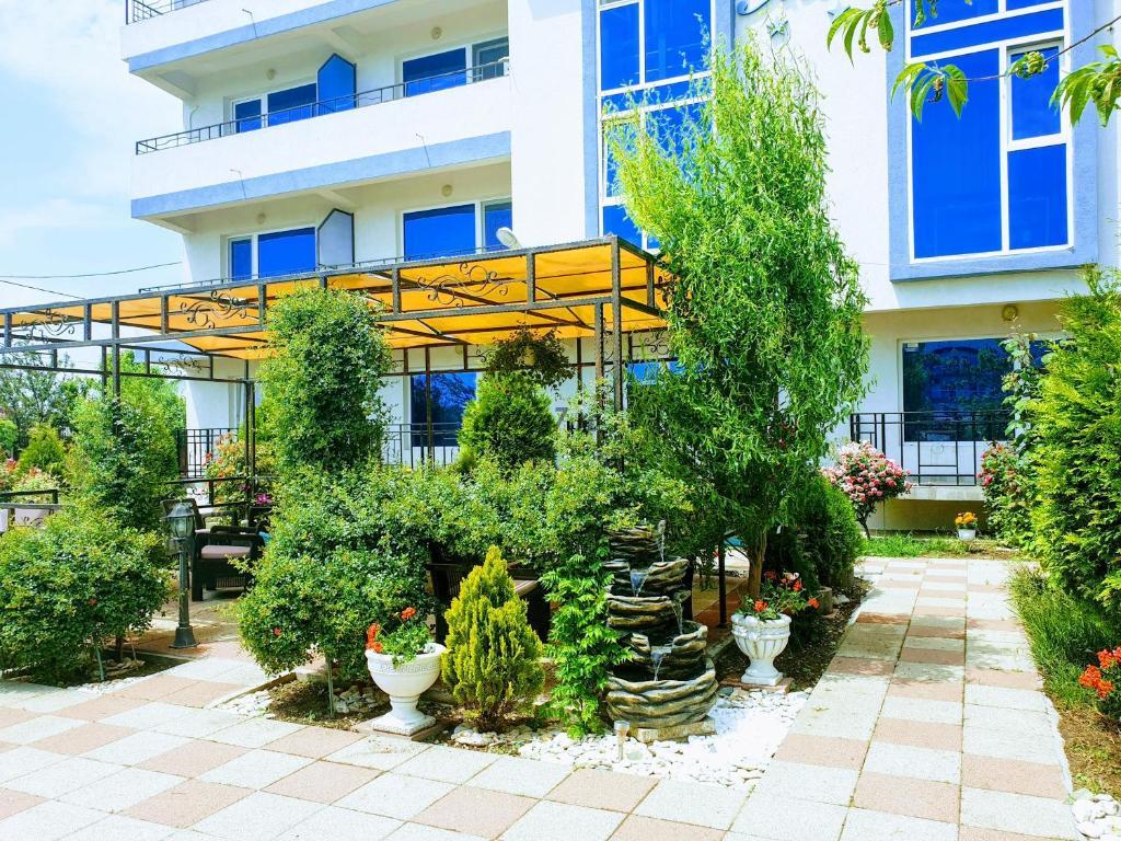 gallery-image