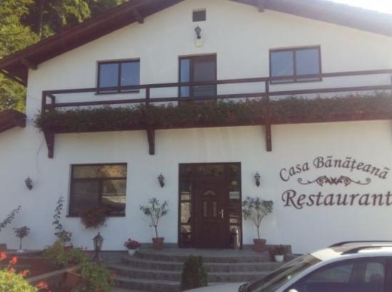 Pensiunea - Restaurant Casa Banateana