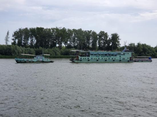Hotel plutitor Steaua Deltei