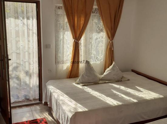 Camere de inchiriat CASA ROXI