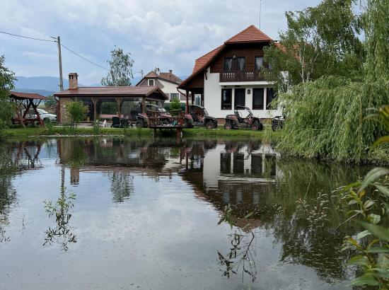 Pensiunea White Dove