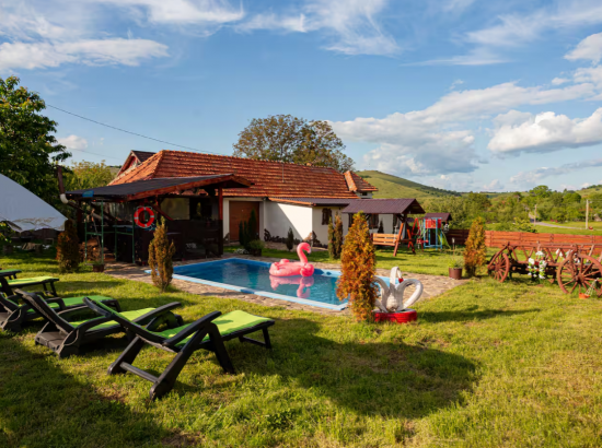 Casuta LUI JORDI -REFUGIUL MONTAN-