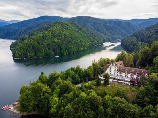 Hotel Valea Cu Pesti